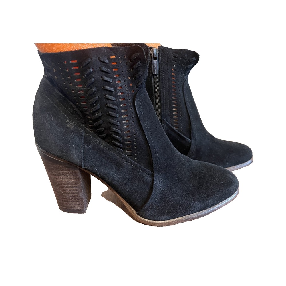 Vince Camuto Fenyia Ankle Boot 9 Faux Suede Geometric Western Boho Block Heel